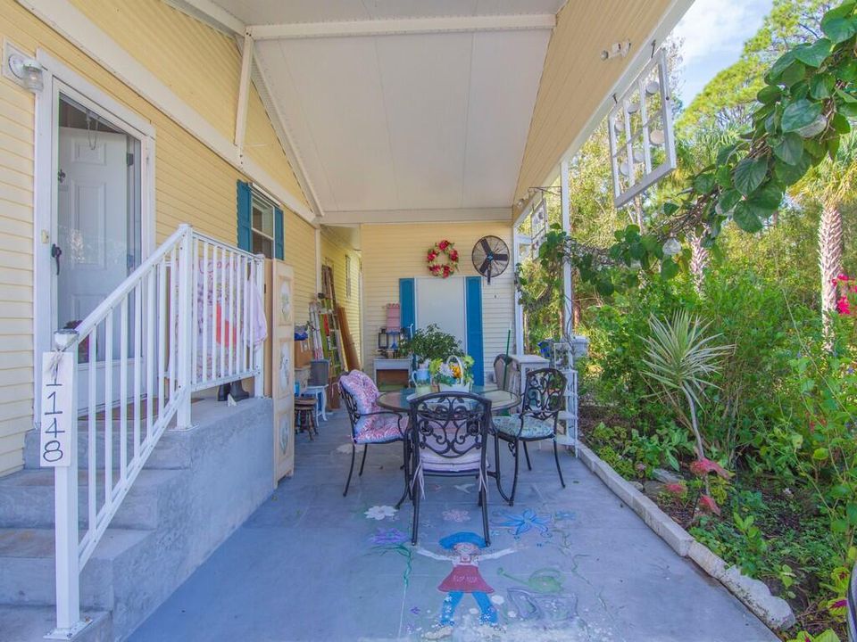 For Sale: $106,000 (2 beds, 2 baths, 1200 Square Feet)