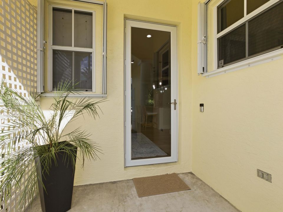 待售: $489,000 (2 贝兹, 2 浴室, 1814 平方英尺)