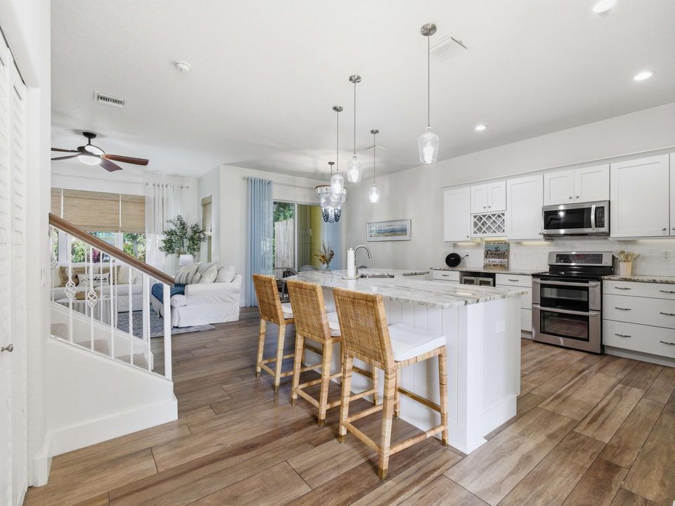 待售: $489,000 (2 贝兹, 2 浴室, 1814 平方英尺)