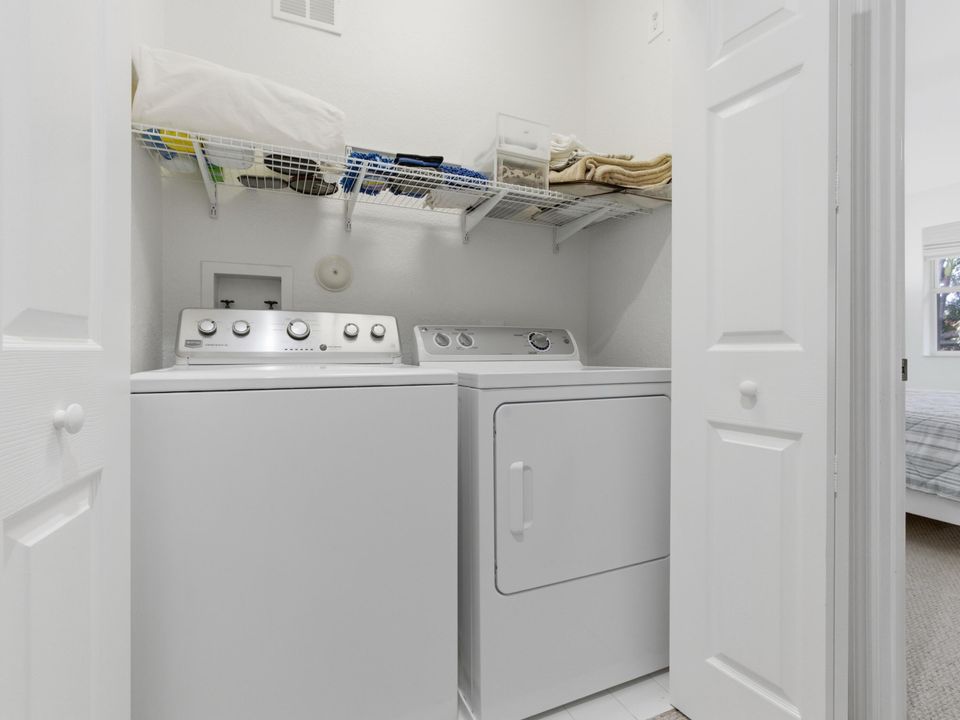 待售: $489,000 (2 贝兹, 2 浴室, 1814 平方英尺)