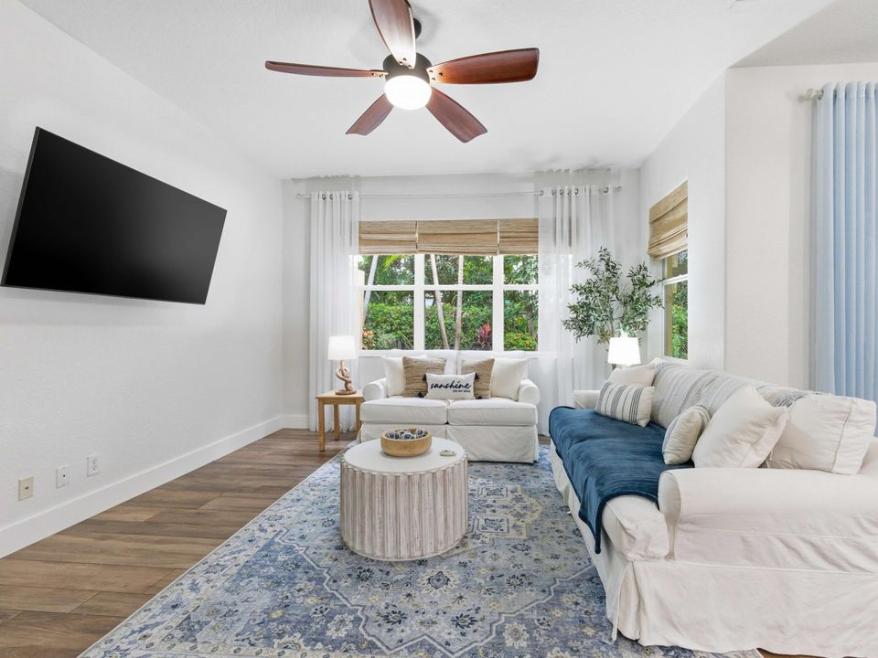 待售: $489,000 (2 贝兹, 2 浴室, 1814 平方英尺)