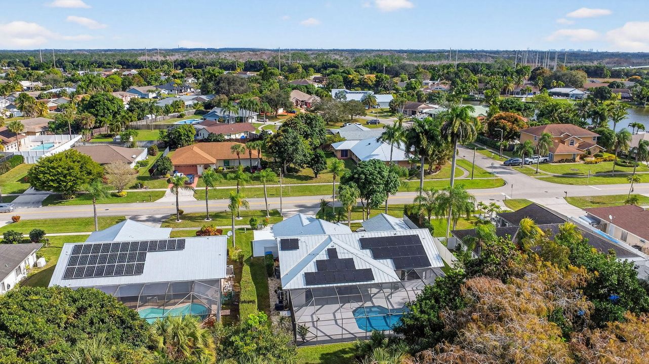 En Venta: $787,000 (3 camas, 3 baños, 2113 Pies cuadrados)