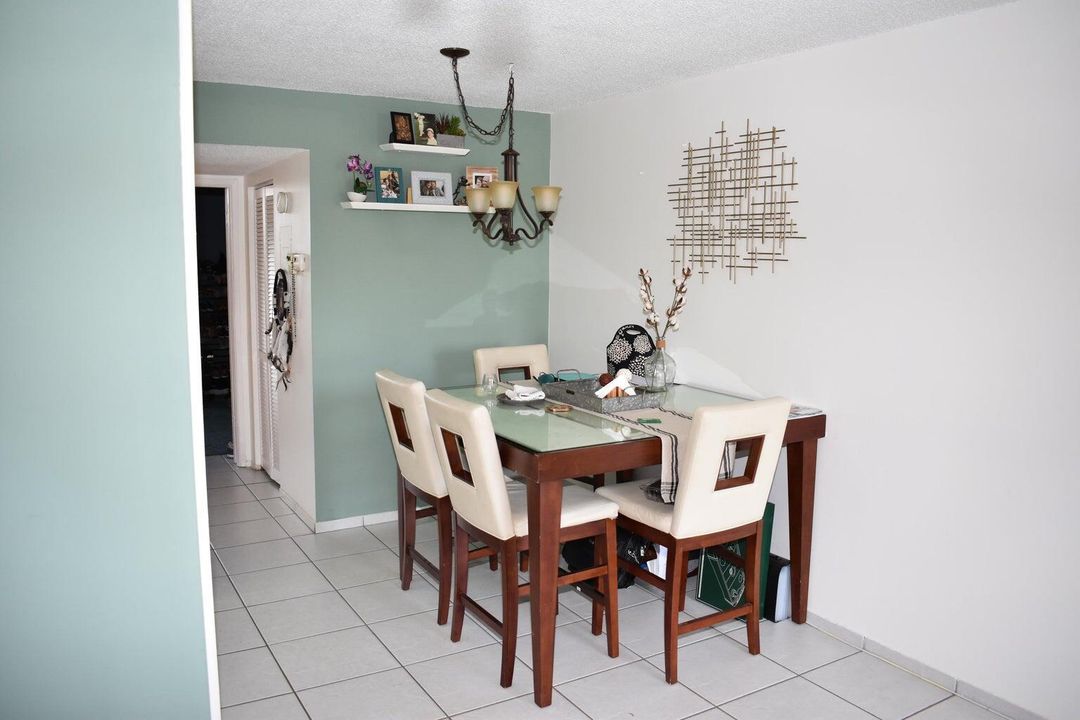 В аренду: $1,700 (1 спален, 1 ванн, 576 Квадратных фут)