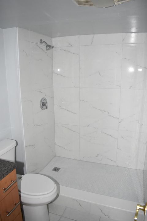 В аренду: $1,700 (1 спален, 1 ванн, 576 Квадратных фут)