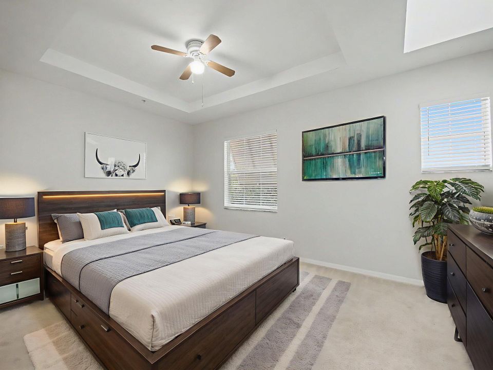 For Sale: $560,000 (3 beds, 2 baths, 1938 Square Feet)