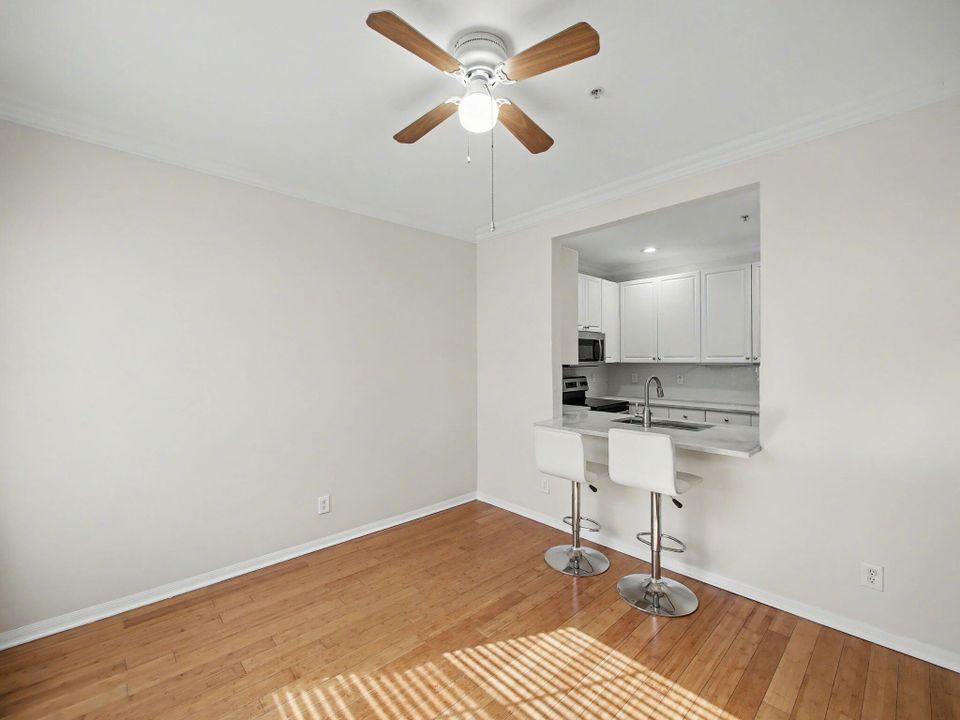 For Sale: $560,000 (3 beds, 2 baths, 1938 Square Feet)