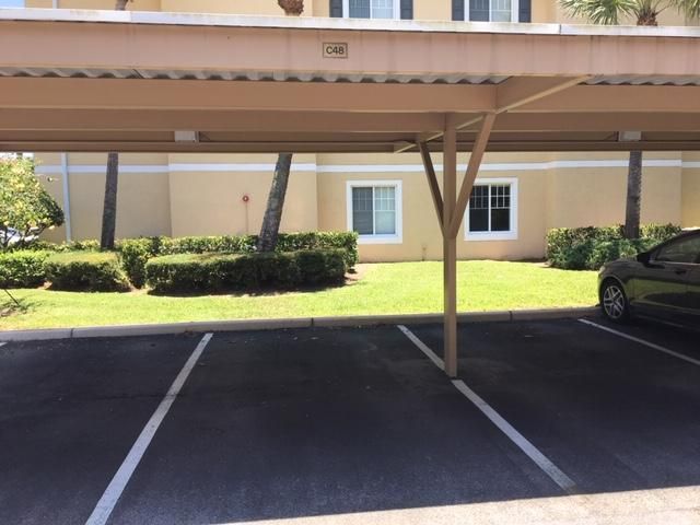 For Sale: $279,500 (2 beds, 2 baths, 1058 Square Feet)