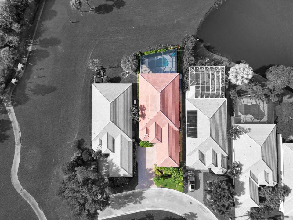 For Sale: $680,000 (3 beds, 4 baths, 2900 Square Feet)