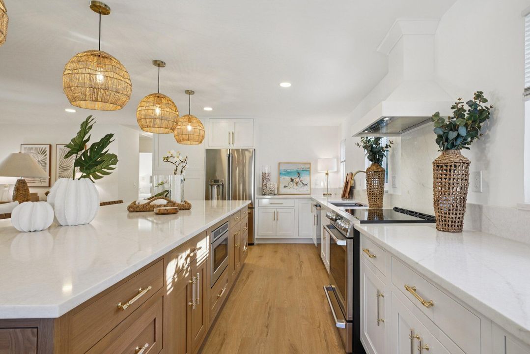 待售: $899,000 (2 贝兹, 2 浴室, 1320 平方英尺)