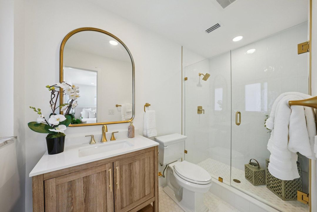 待售: $899,000 (2 贝兹, 2 浴室, 1320 平方英尺)