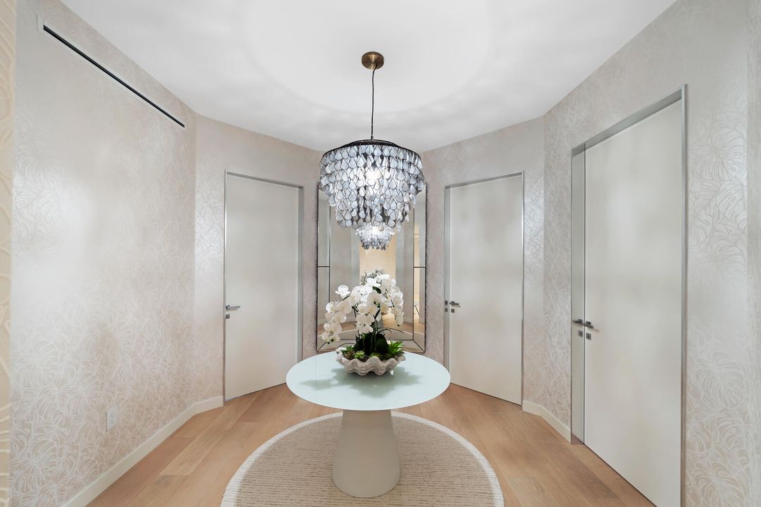 待售: $15,950,000 (4 贝兹, 4 浴室, 4904 平方英尺)