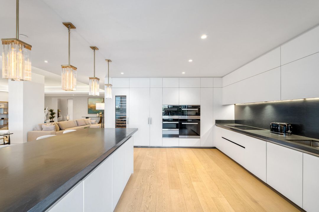 待售: $15,950,000 (4 贝兹, 4 浴室, 4904 平方英尺)