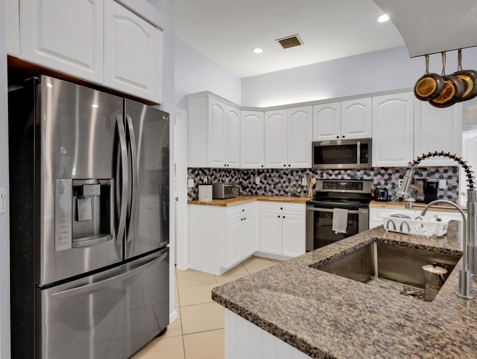 For Sale: $695,000 (4 beds, 3 baths, 2229 Square Feet)