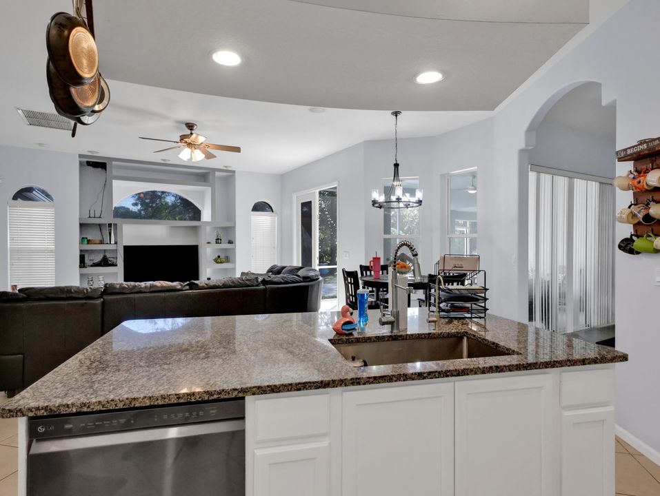 For Sale: $695,000 (4 beds, 3 baths, 2229 Square Feet)