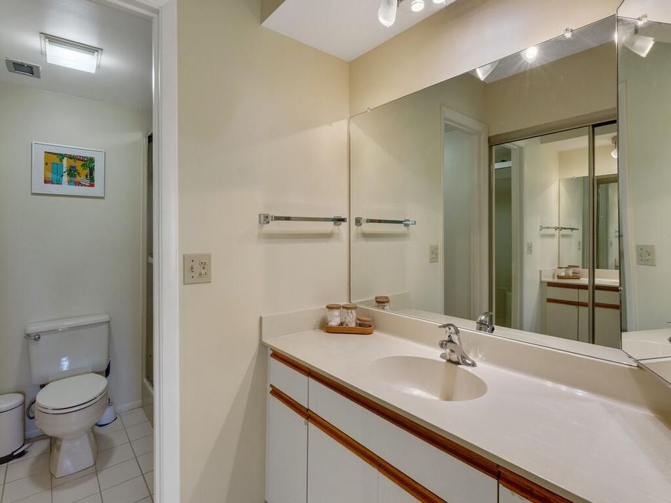 For Sale: $155,000 (2 beds, 2 baths, 1188 Square Feet)