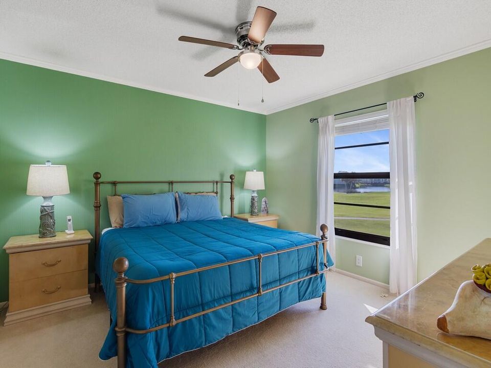 For Sale: $155,000 (2 beds, 2 baths, 1188 Square Feet)