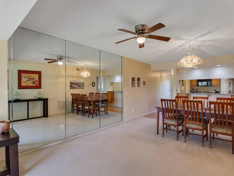 For Sale: $155,000 (2 beds, 2 baths, 1188 Square Feet)