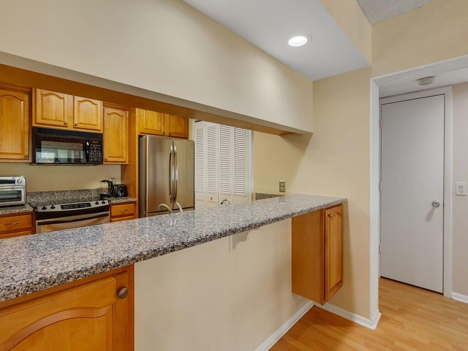 For Sale: $155,000 (2 beds, 2 baths, 1188 Square Feet)