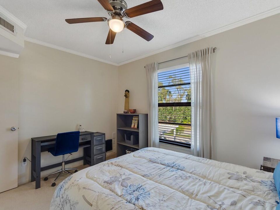 For Sale: $155,000 (2 beds, 2 baths, 1188 Square Feet)