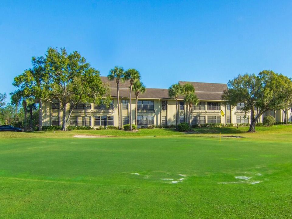 For Sale: $155,000 (2 beds, 2 baths, 1188 Square Feet)