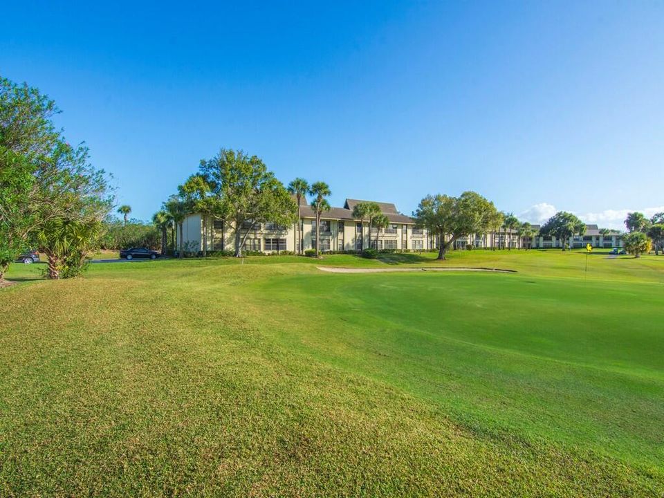 For Sale: $155,000 (2 beds, 2 baths, 1188 Square Feet)