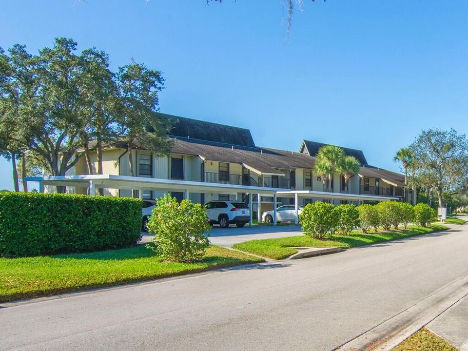 For Sale: $155,000 (2 beds, 2 baths, 1188 Square Feet)