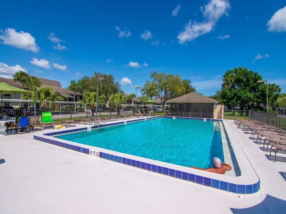 For Sale: $155,000 (2 beds, 2 baths, 1188 Square Feet)