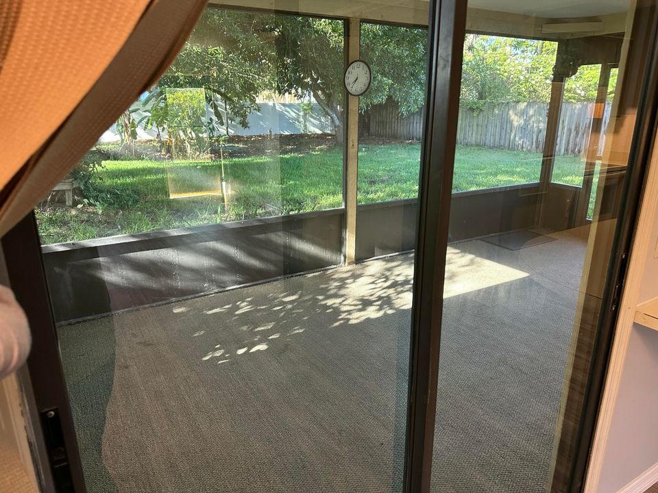 待售: $295,995 (2 贝兹, 2 浴室, 925 平方英尺)