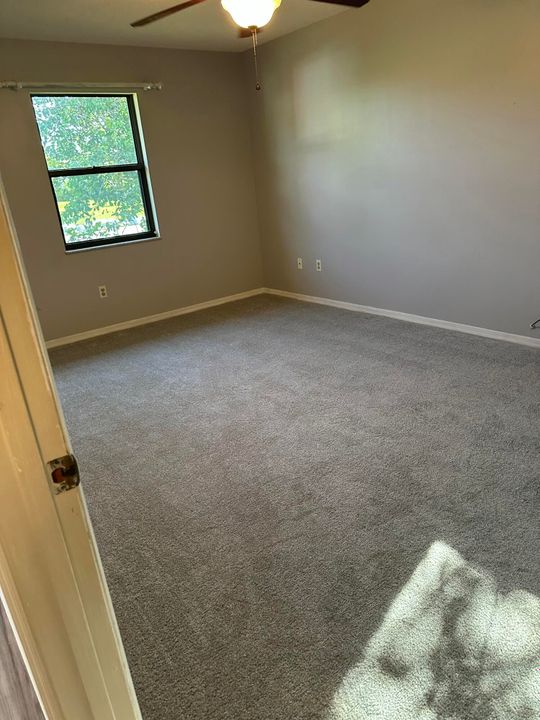 待售: $295,995 (2 贝兹, 2 浴室, 925 平方英尺)