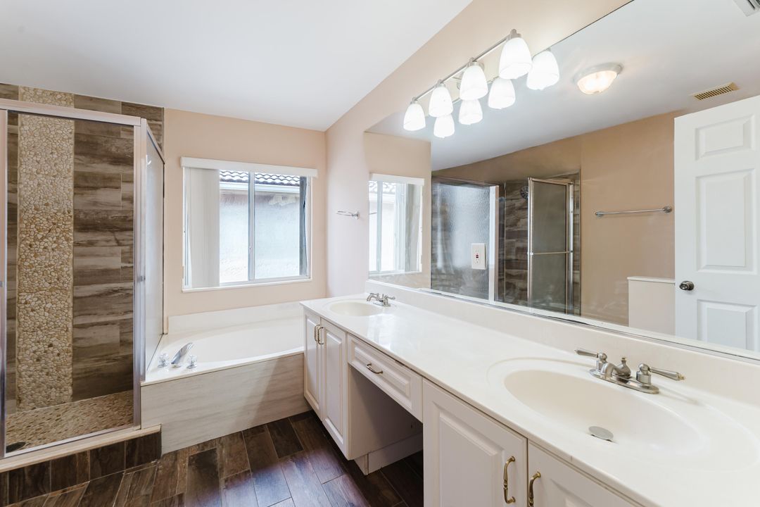 En Venta: $647,999 (4 camas, 2 baños, 1906 Pies cuadrados)