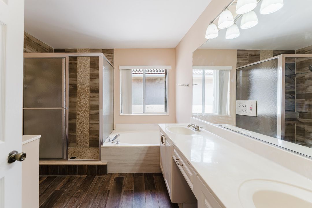 En Venta: $647,999 (4 camas, 2 baños, 1906 Pies cuadrados)