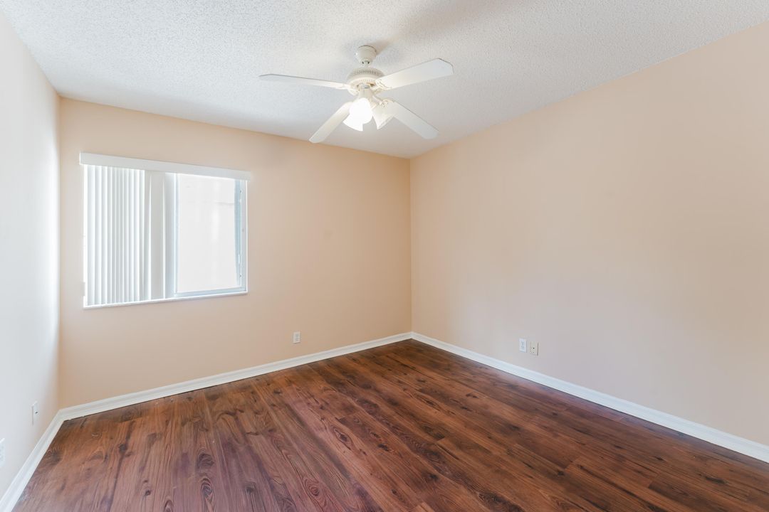 En Venta: $647,999 (4 camas, 2 baños, 1906 Pies cuadrados)