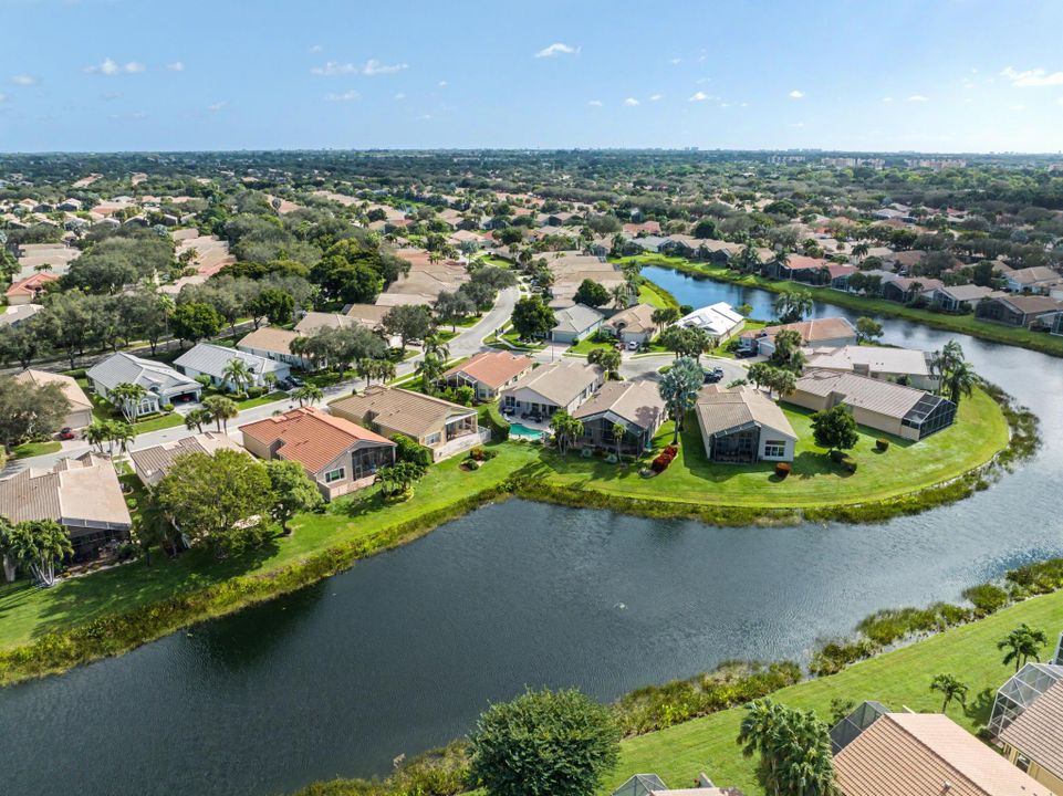 For Sale: $845,000 (3 beds, 2 baths, 2099 Square Feet)