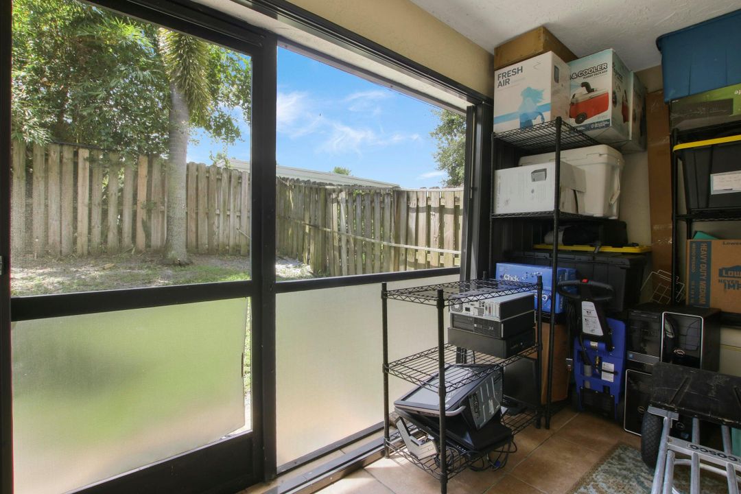 For Rent: $3,200 (3 beds, 2 baths, 1657 Square Feet)