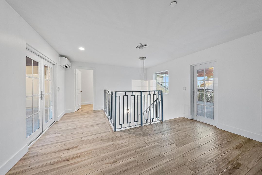 En Renta: $4,750 (3 camas, 2 baños, 1696 Pies cuadrados)