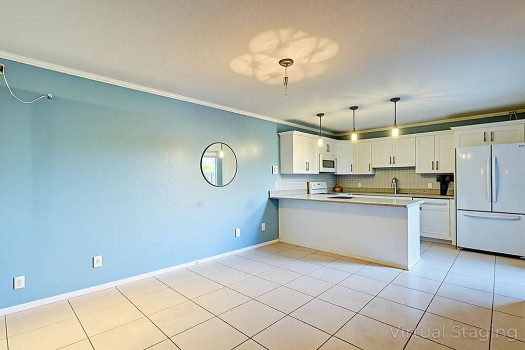 En Venta: $300,000 (2 camas, 2 baños, 1405 Pies cuadrados)