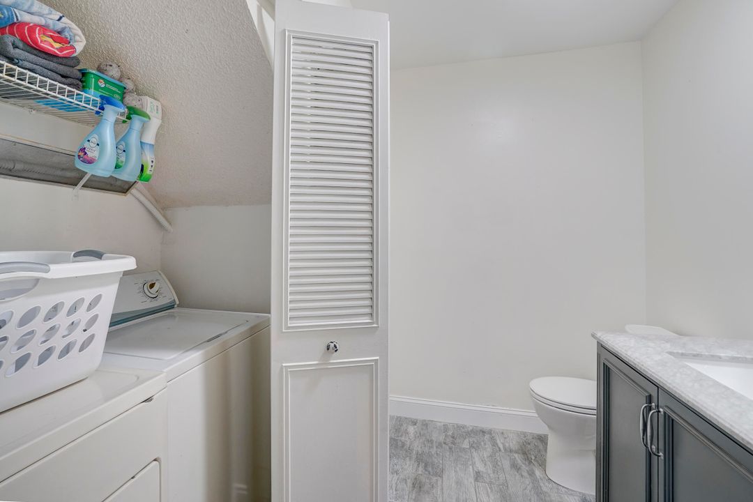 En Venta: $300,000 (2 camas, 2 baños, 1405 Pies cuadrados)