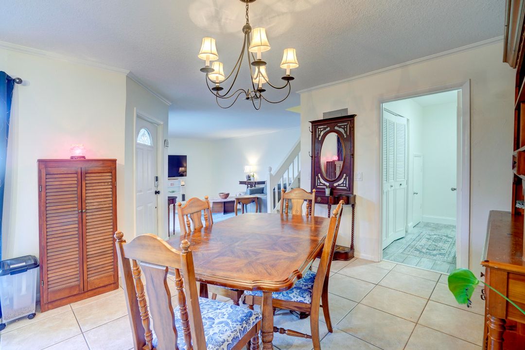 En Venta: $300,000 (2 camas, 2 baños, 1405 Pies cuadrados)