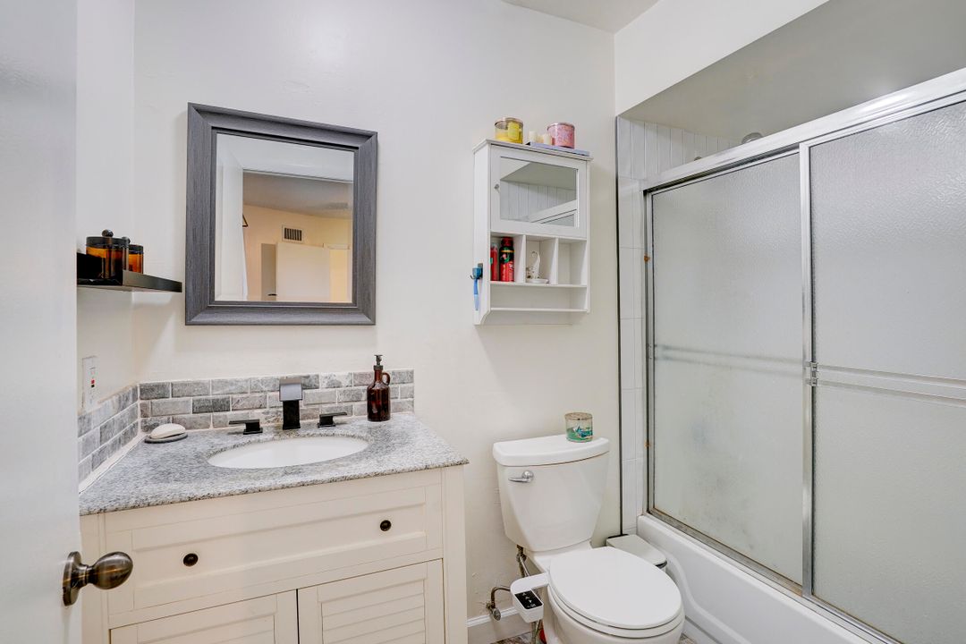 En Venta: $300,000 (2 camas, 2 baños, 1405 Pies cuadrados)