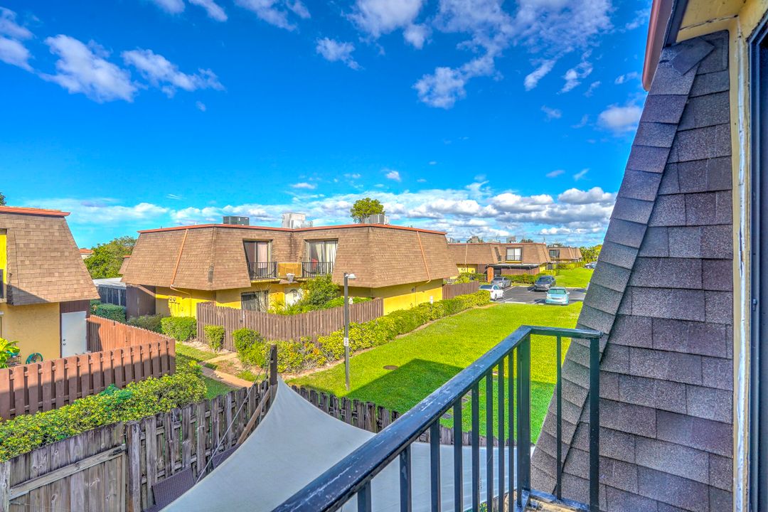 En Venta: $300,000 (2 camas, 2 baños, 1405 Pies cuadrados)