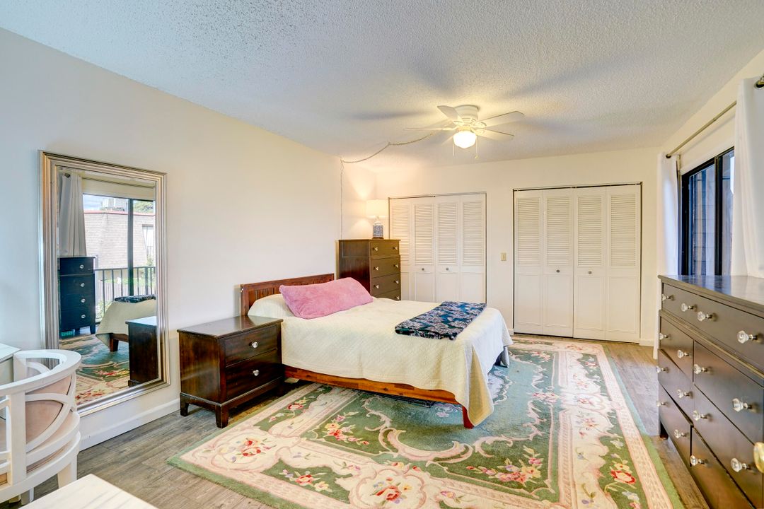 En Venta: $300,000 (2 camas, 2 baños, 1405 Pies cuadrados)