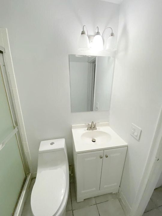 En Renta: $2,200 (2 camas, 1 baños, 1000 Pies cuadrados)