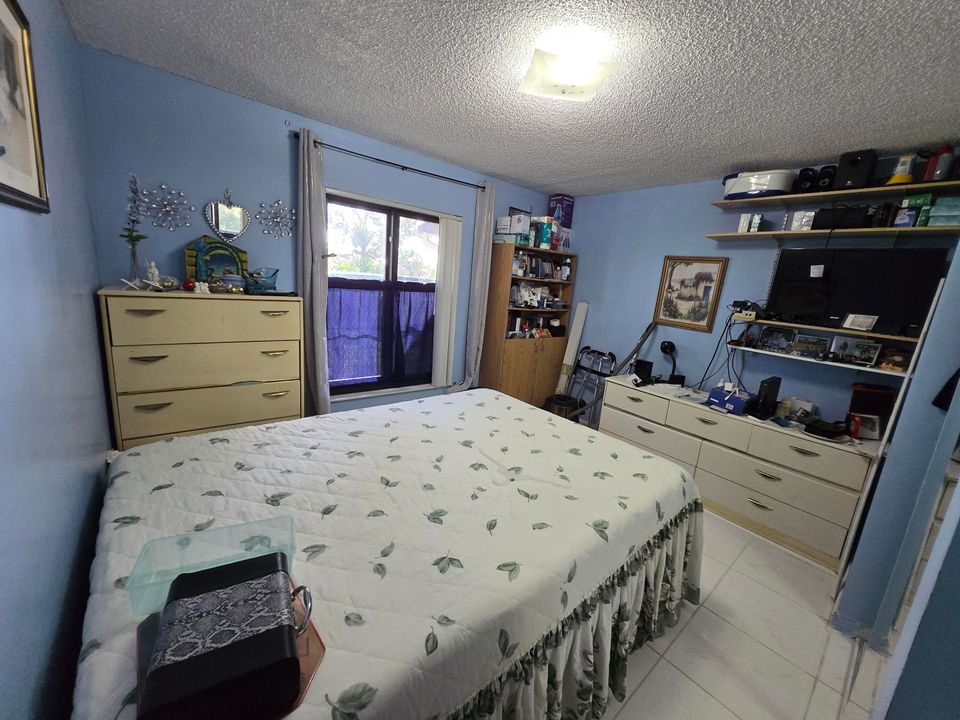 For Sale: $184,900 (2 beds, 2 baths, 1064 Square Feet)