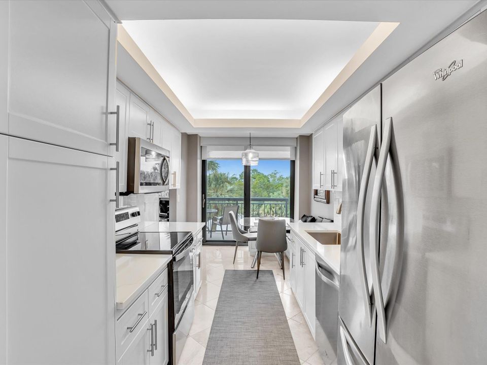 待售: $845,000 (2 贝兹, 2 浴室, 1736 平方英尺)