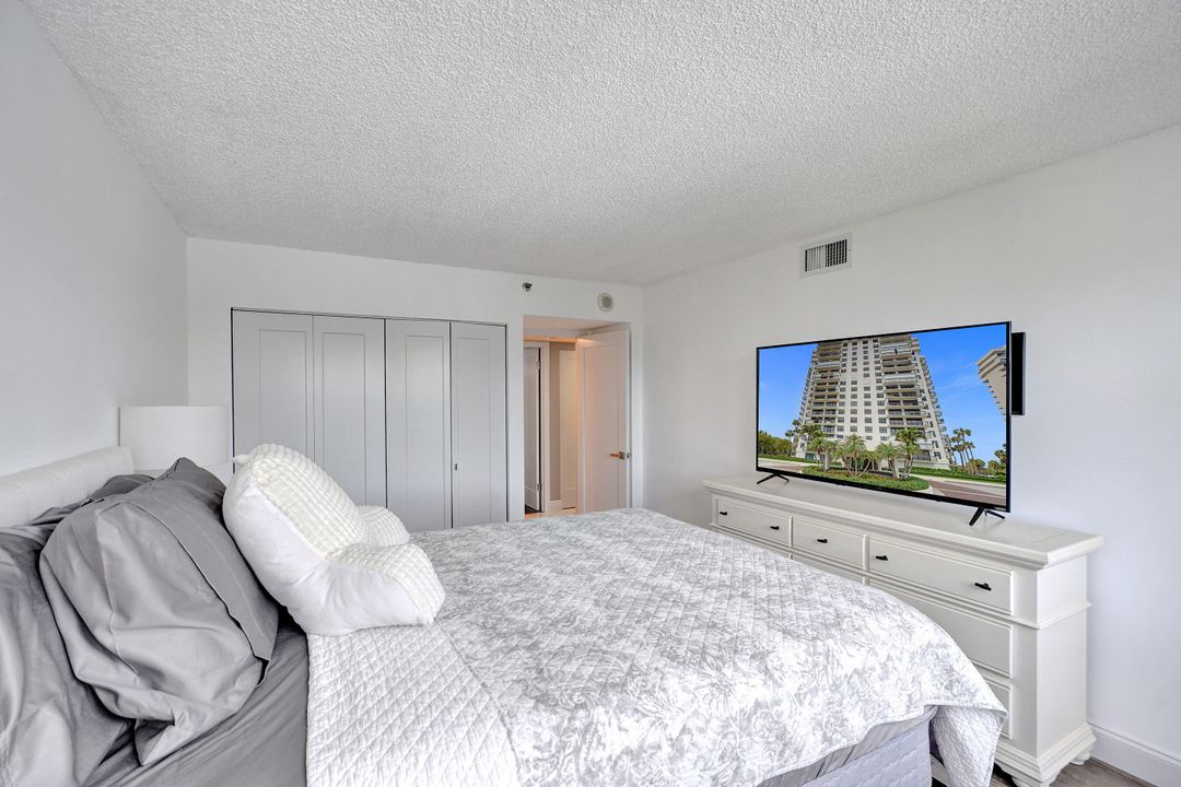 待售: $845,000 (2 贝兹, 2 浴室, 1736 平方英尺)