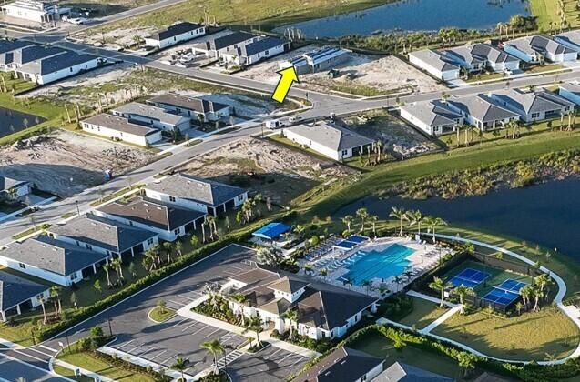 待售: $573,140 (2 贝兹, 2 浴室, 1618 平方英尺)