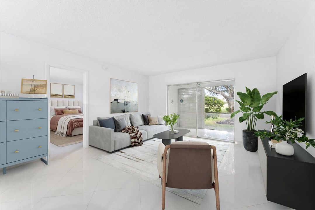 На продажу: $175,000 (2 спален, 2 ванн, 930 Квадратных фут)