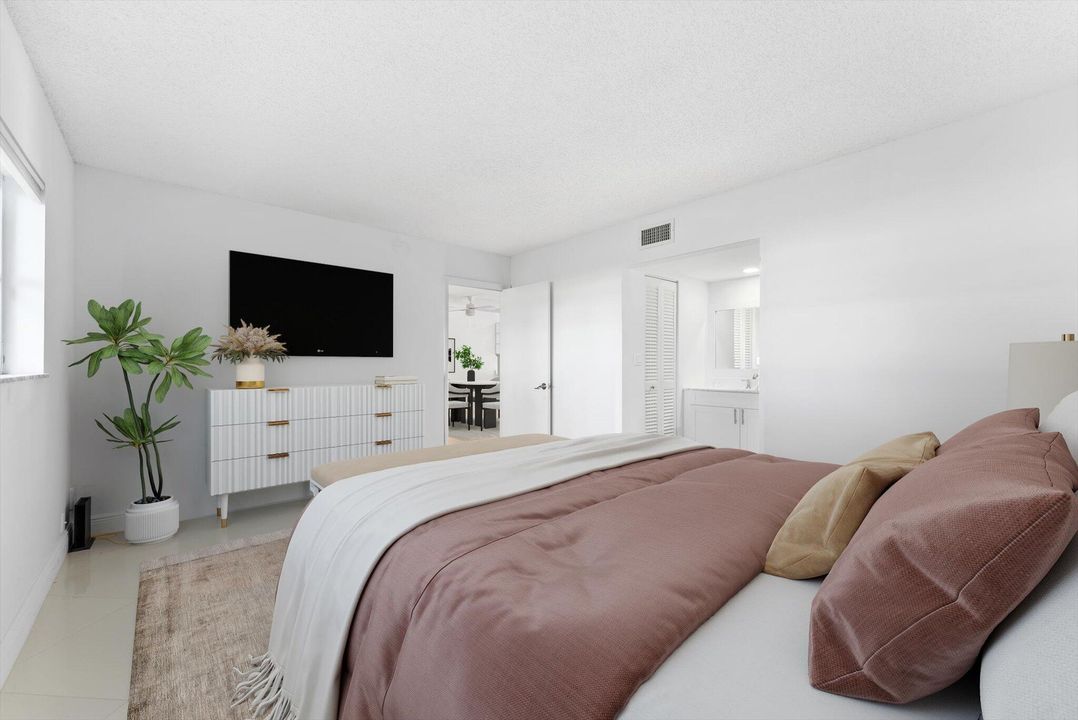 На продажу: $175,000 (2 спален, 2 ванн, 930 Квадратных фут)