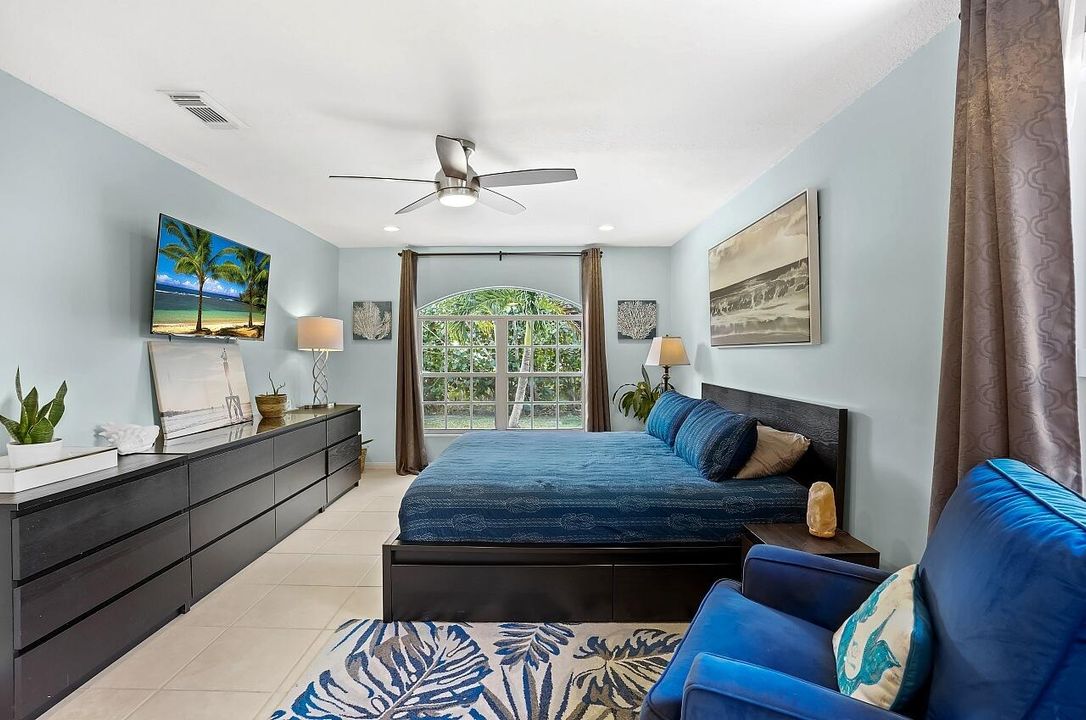 待售: $729,000 (3 贝兹, 2 浴室, 1762 平方英尺)