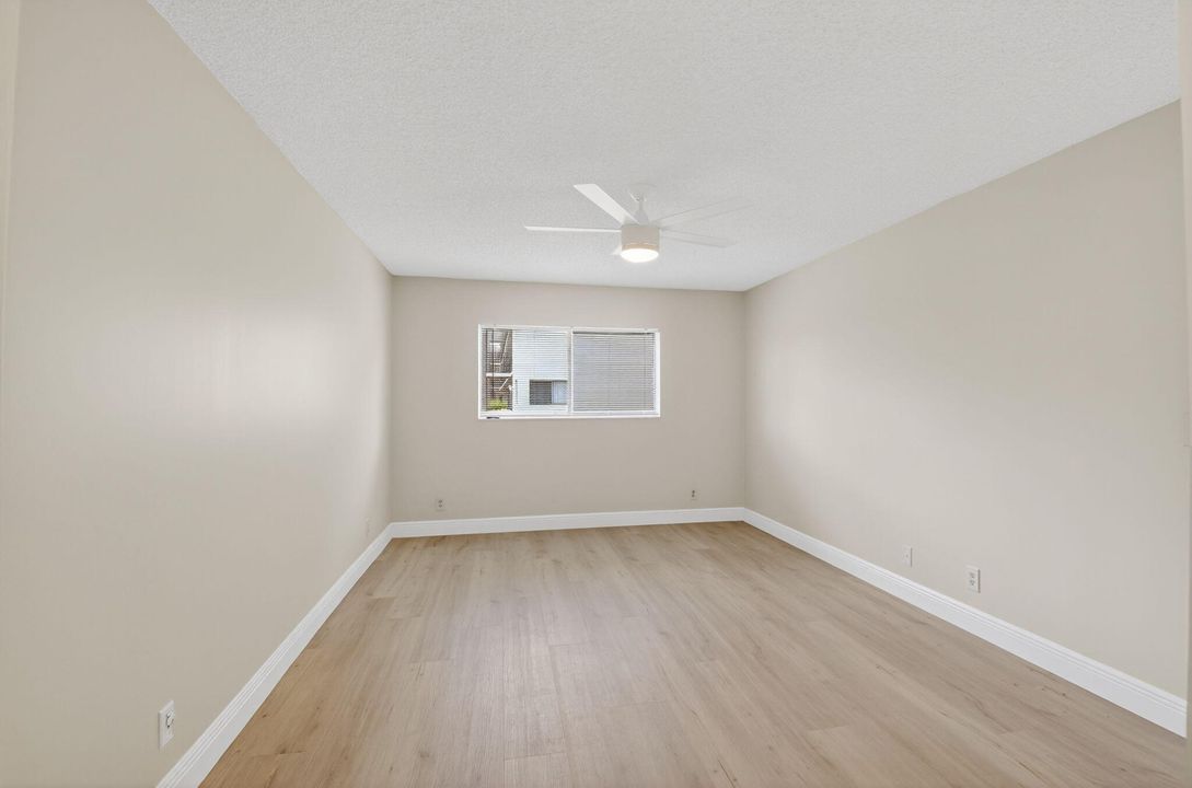 For Rent: $2,500 (2 beds, 2 baths, 1362 Square Feet)